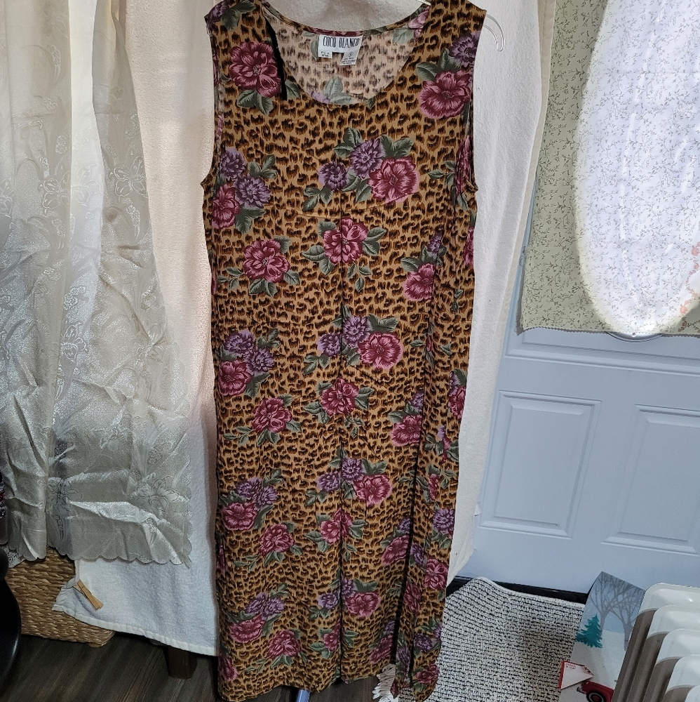 (1045) COCO BLANCO Maxi Dress Size 18 , 100% Rayon,